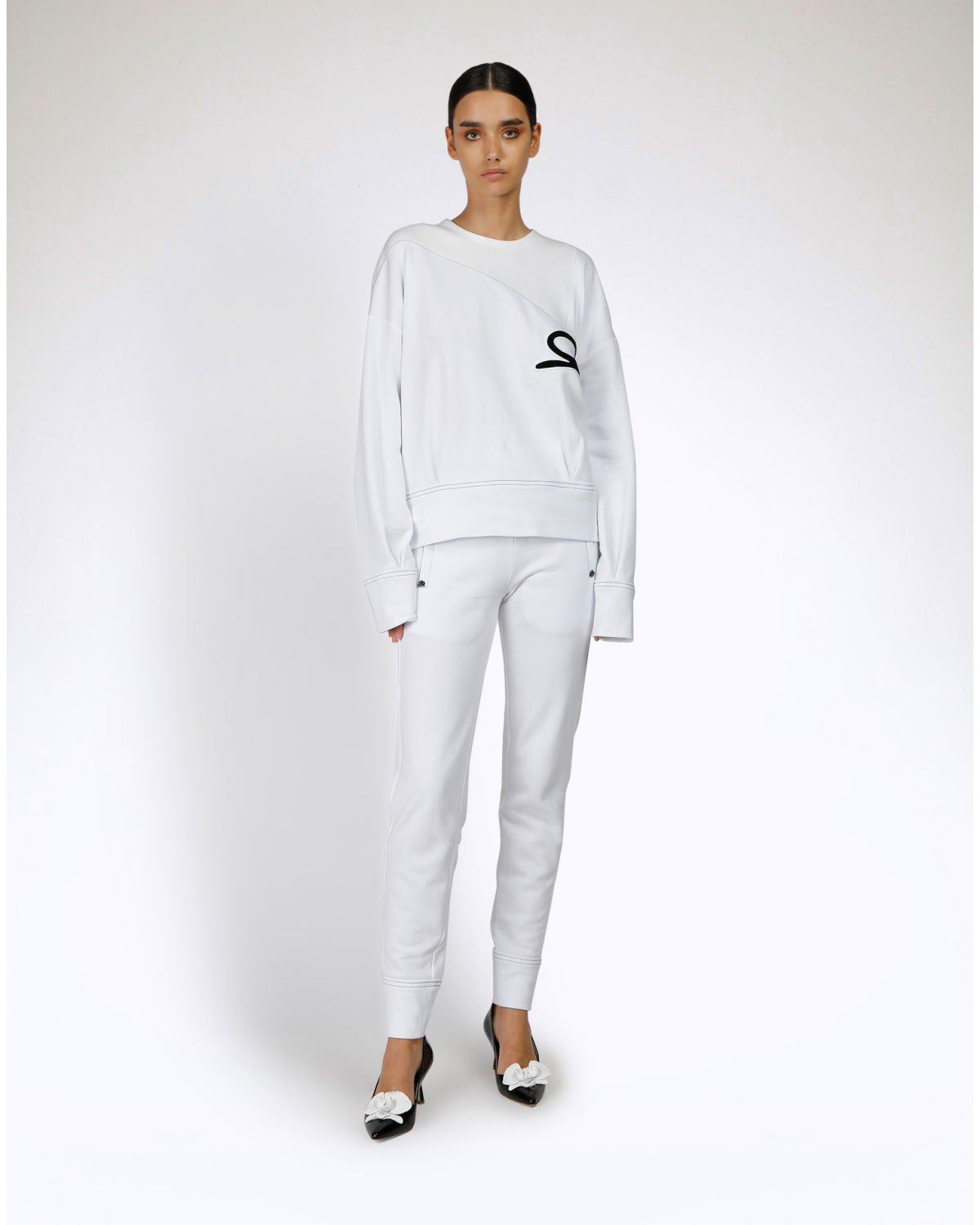 White logo embroidered sweater | hide_category | Genny