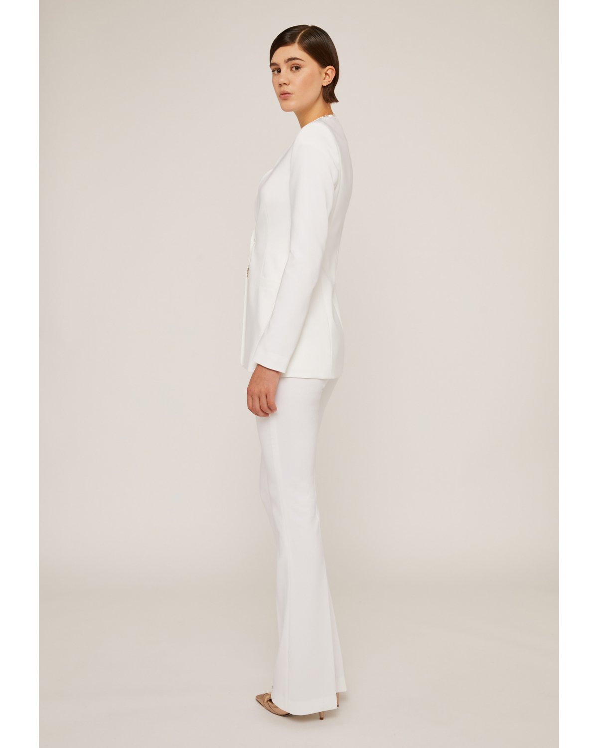 Tailored white pants | Spring Summer 2023 Collection, 73_74, Cruise 2023 Collection, Warm weather wear, Ready to Wear, New Arrivals, Spring suits, Mother's Day | Genny