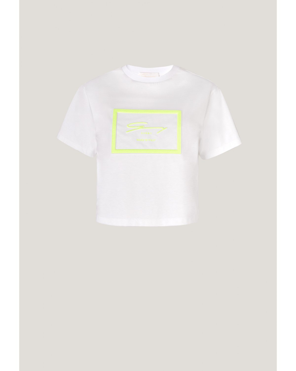 Cropped t-shirt with a logo print | Spring Summer 2023 Collection Show, Ready to Wear, Spring Summer 2023 Collection | Genny