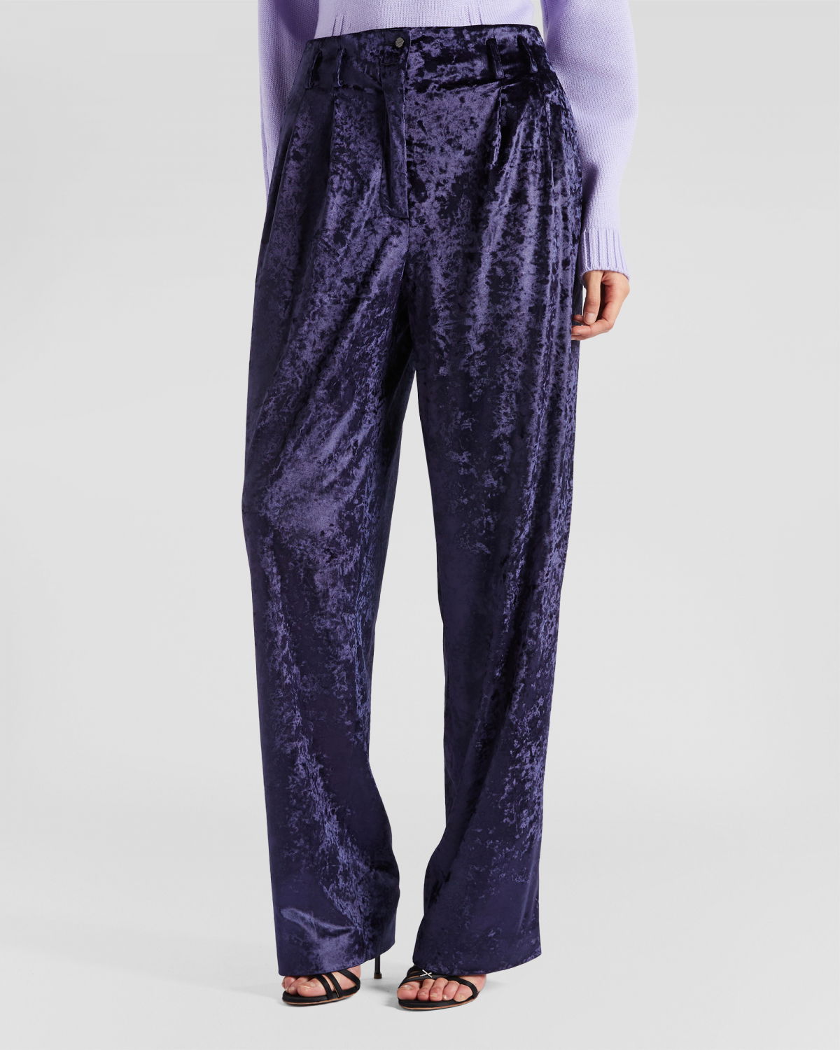 Iridescent velvet pants | Pre Fall Collection 2024, Skirts & Trousers, Trousers, Ready to Wear, Highlights | Genny