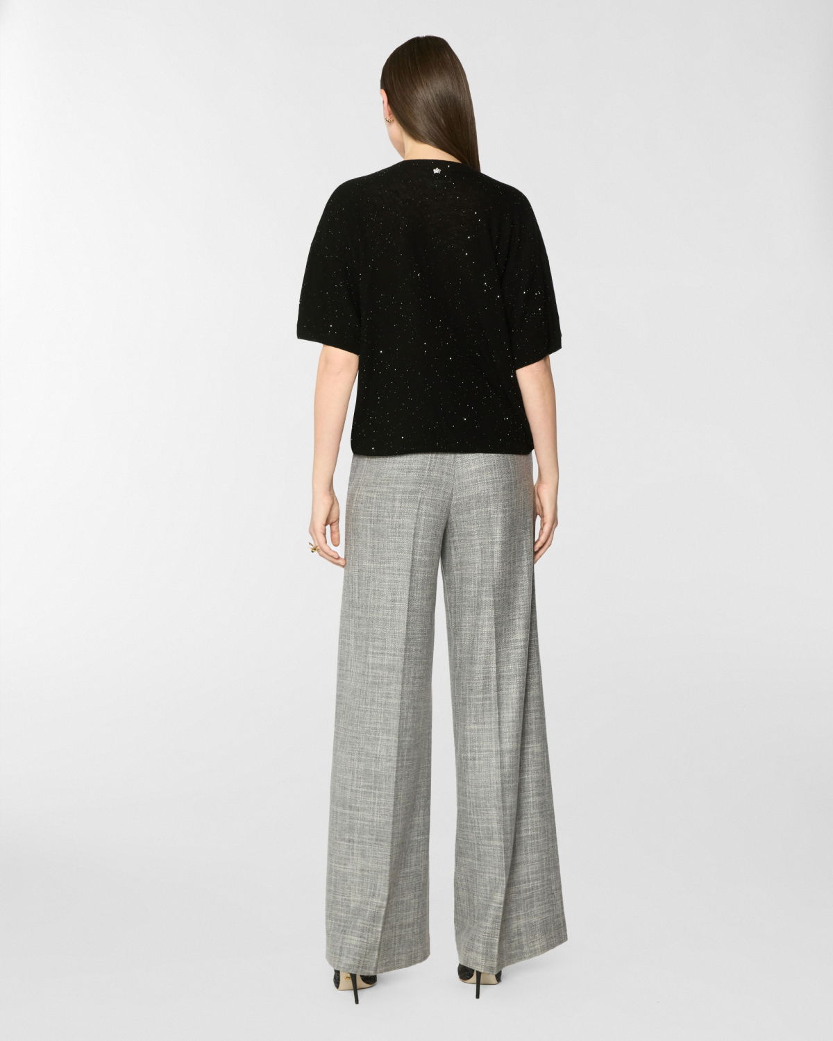 T-shirt with micro sequins | Pre Fall Collection 2025-26 | Genny