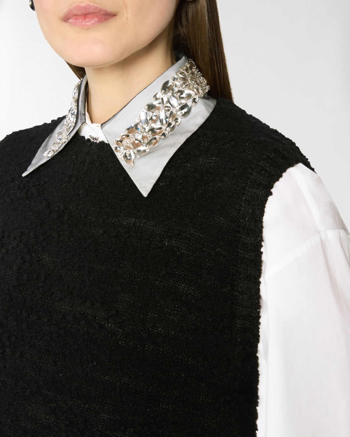 Sleeveless wool top with sequins | Pre Fall Collection 2025-26 | Genny