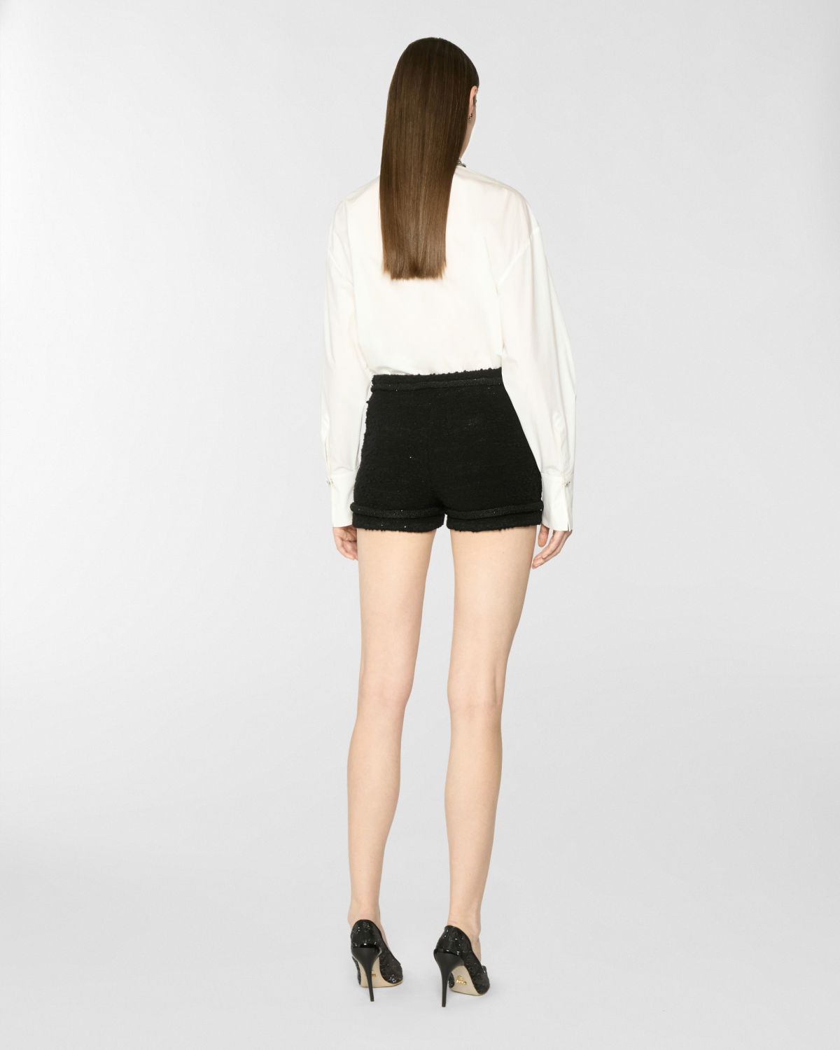 Wool shorts with sequins | Pre Fall Collection 2025-26 | Genny