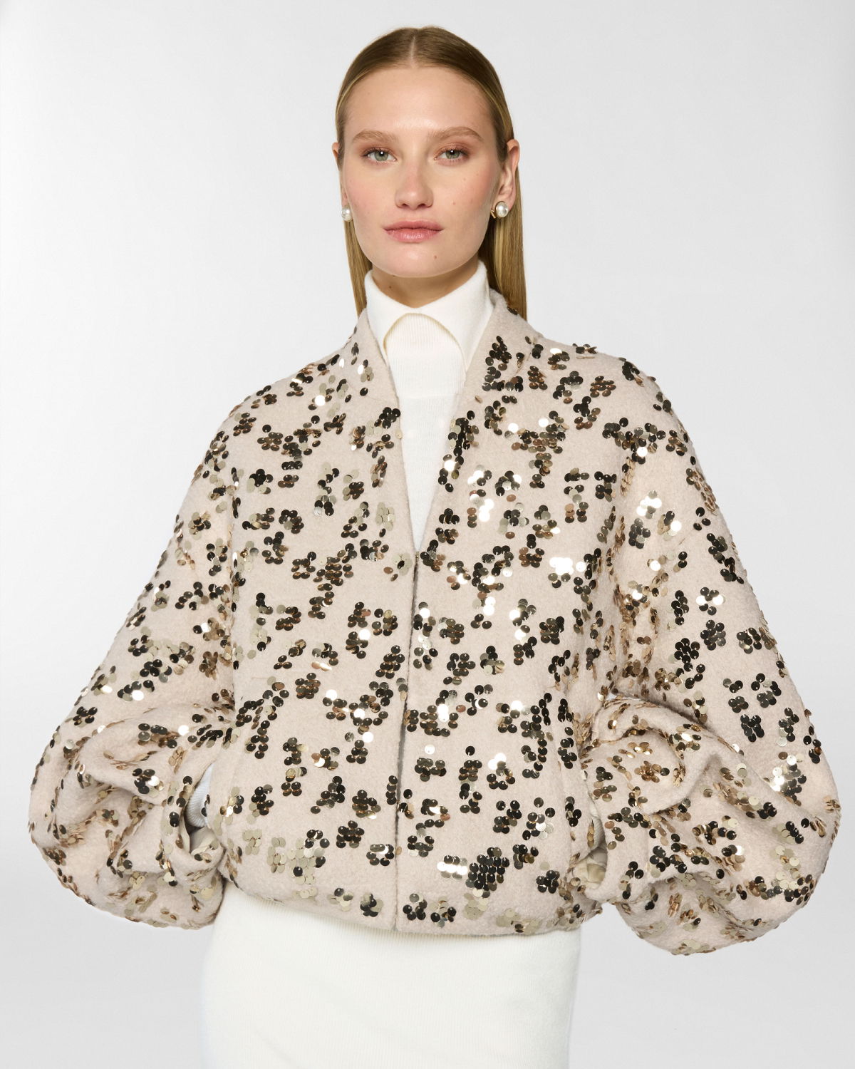 Bomber with voluminous sleeves and sequins | Pre Fall Collection 2025-26 | Genny