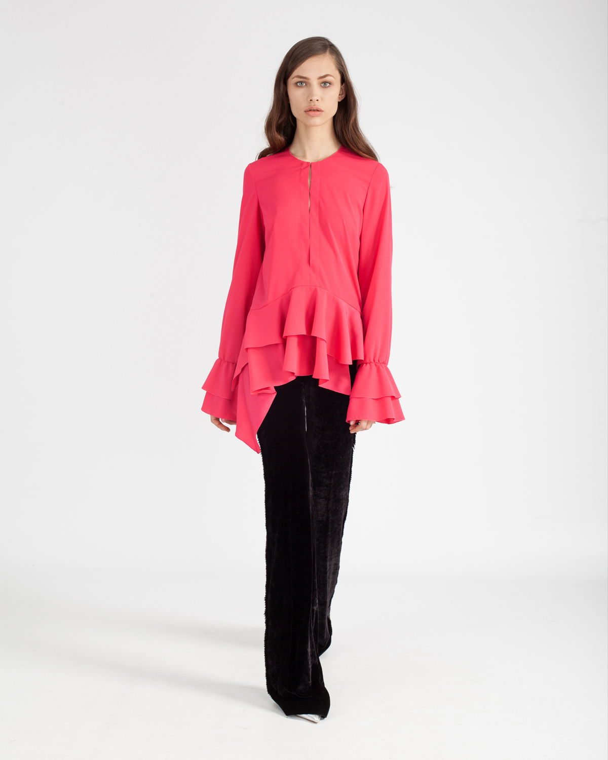 Red blouse with ruffled sleeves | hide_category | Genny