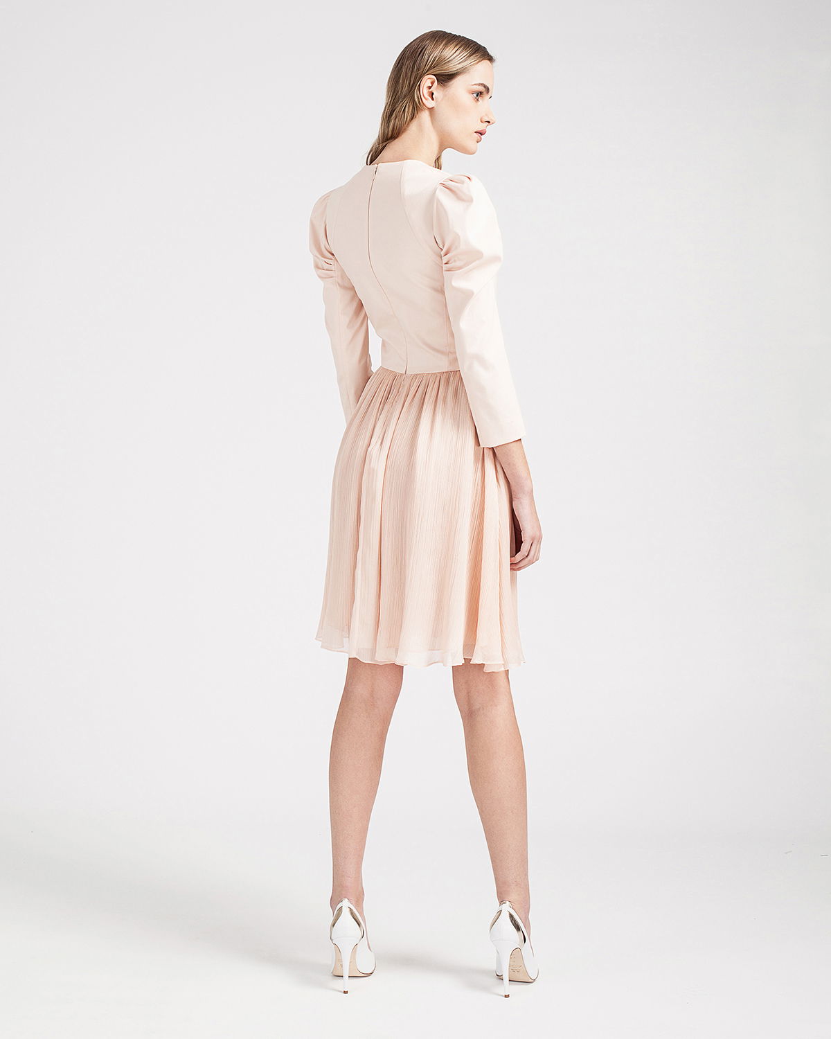 Crepe minidress with pleated skirt and puffed sleeves | Sale, -50% | Genny