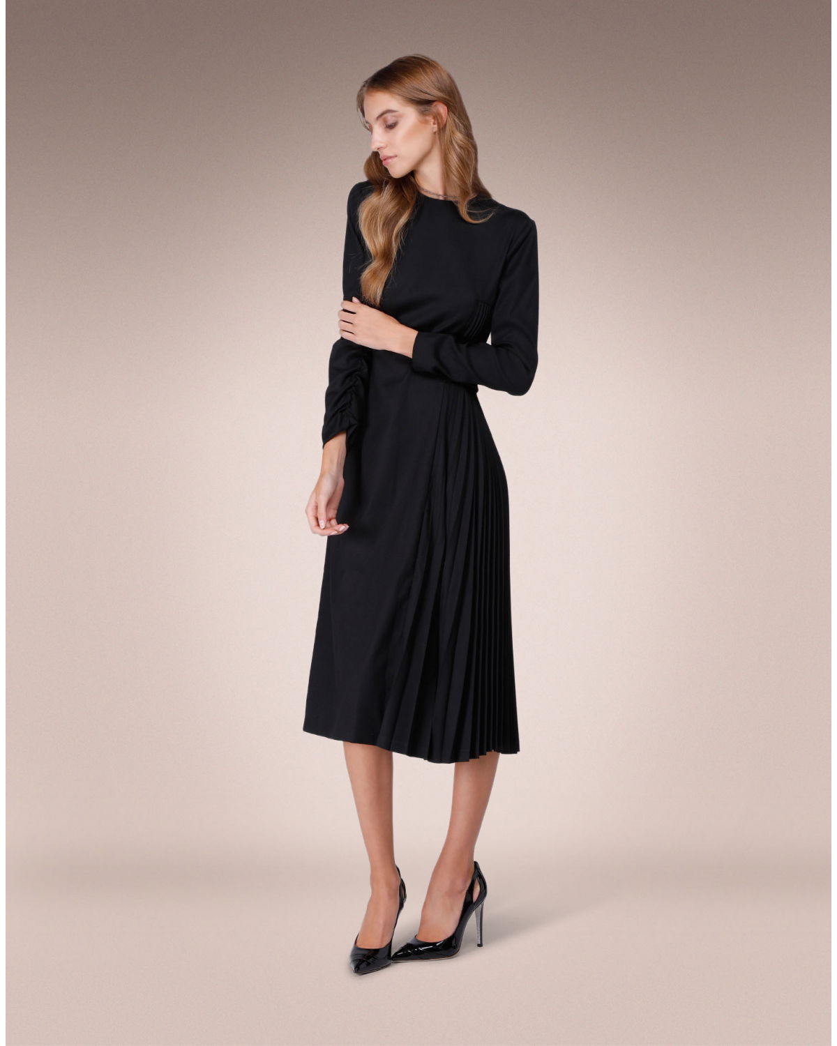 Long sleeve black dress with applique | Sale | Genny