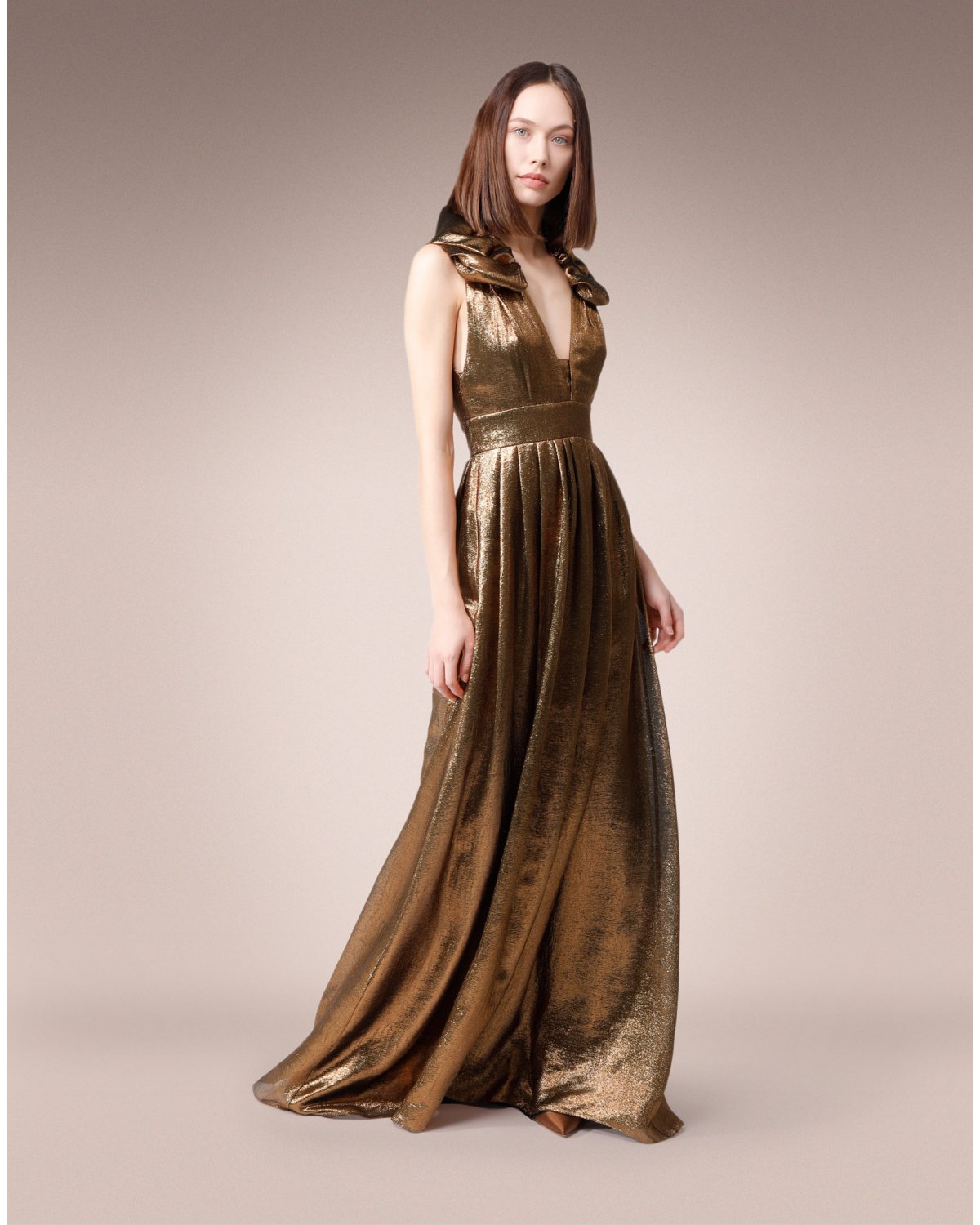 Long lamé dress with voluminous neck | Sale, -30% | Genny