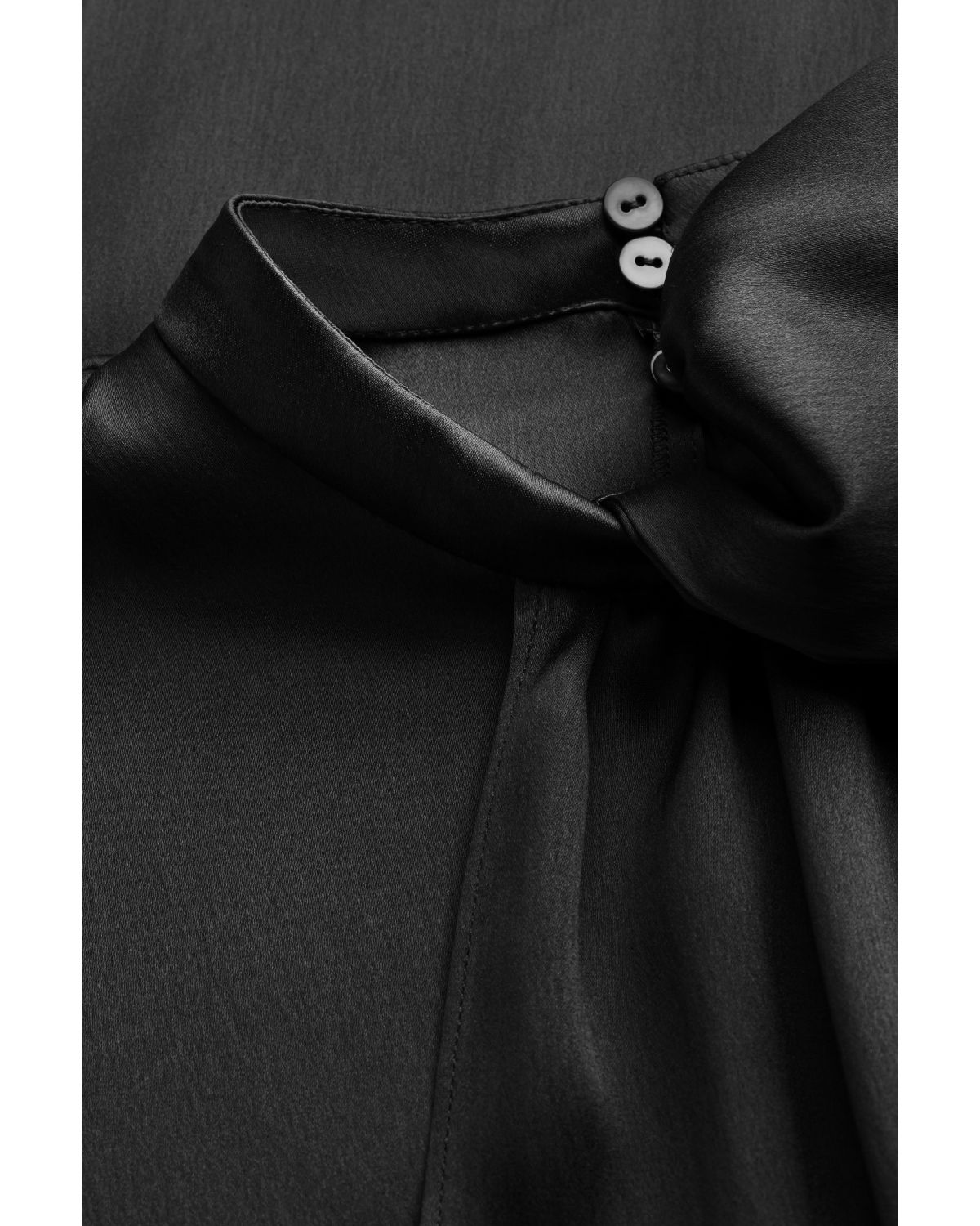 Black satin silk blouse with kimono sleeves | -40%, Sale | Genny
