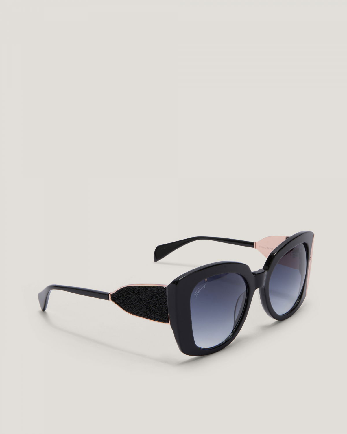 Black Sunglasses with Metallic Details | Sunglasses, Gifts, Ricercabili | Genny