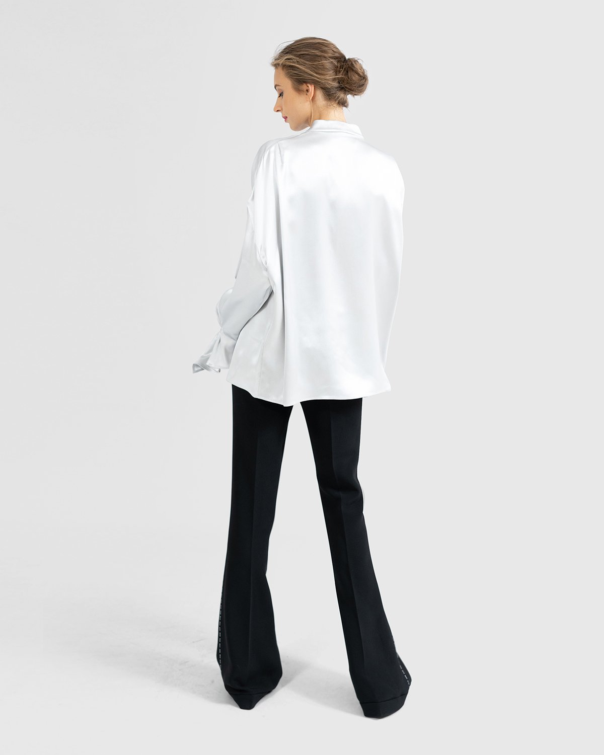 Blusa double silk in seta grigia | Guardaroba sostenibile | Genny