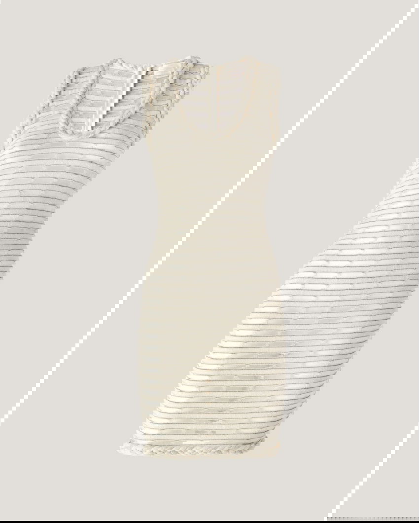 Iconic dress with twisted detail