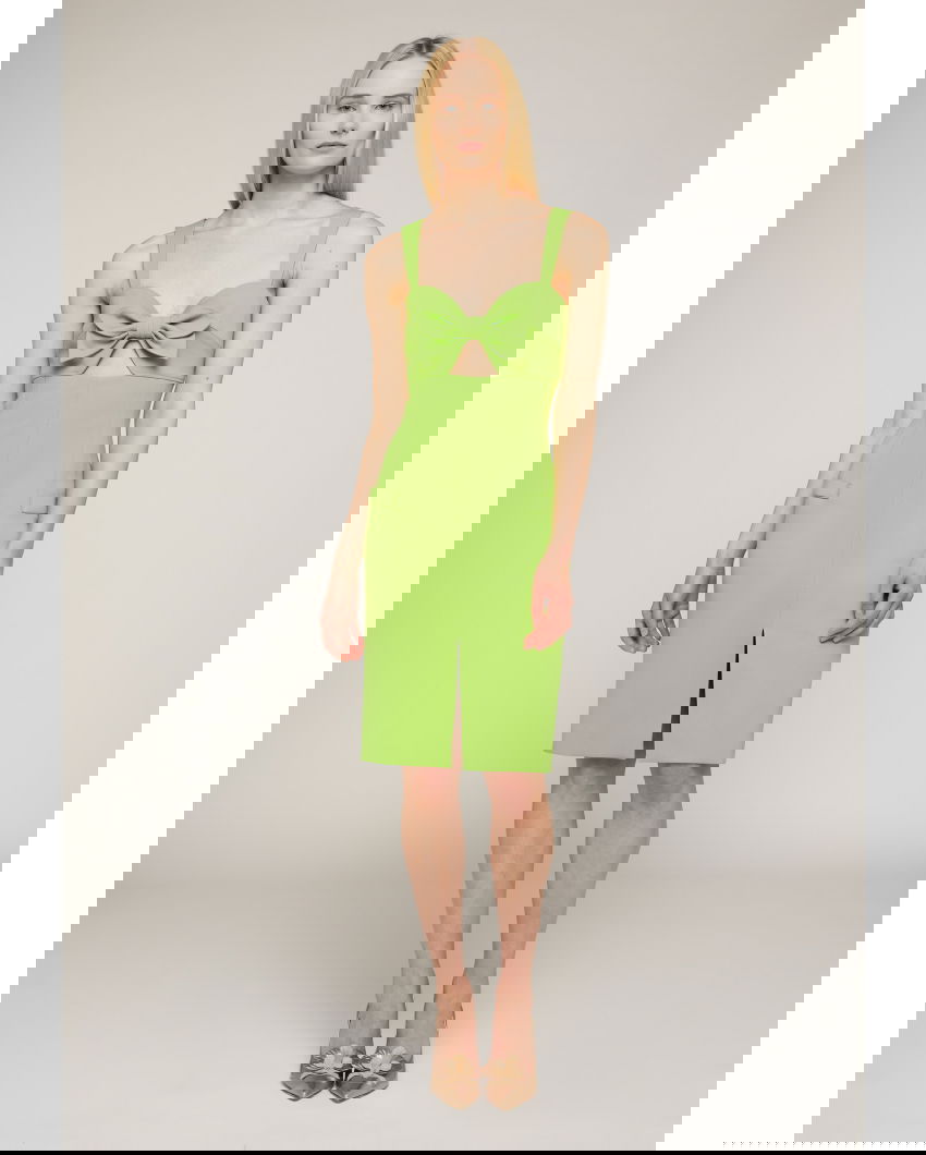 Sleeveless dress with bow