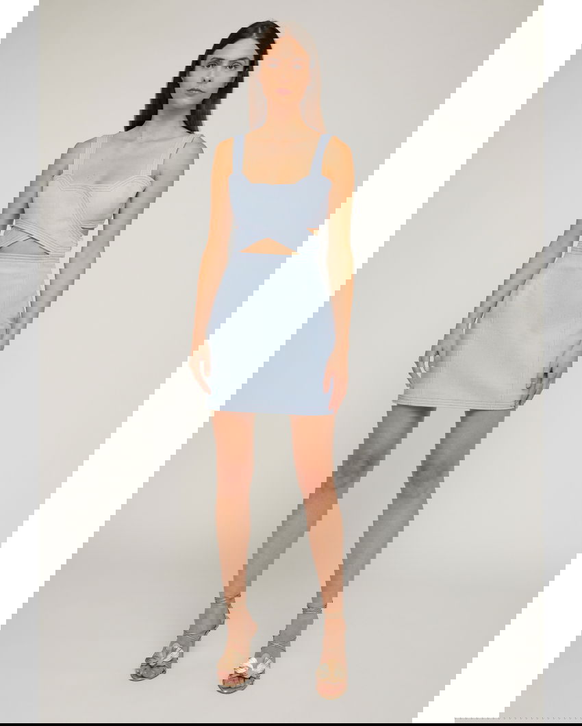 Mini dress with scalloped neckline and cut-out